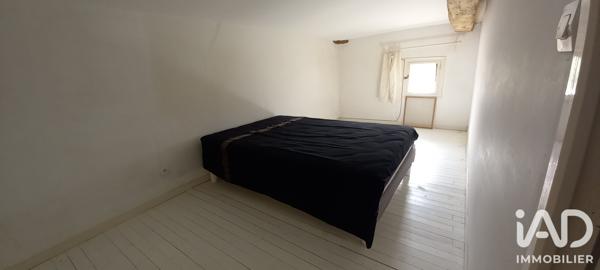Maison à vendre 5 pièces 236 m² Saint-Bonnet-sur-Gironde