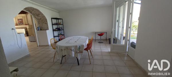 Maison à vendre 5 pièces 236 m² Saint-Bonnet-sur-Gironde