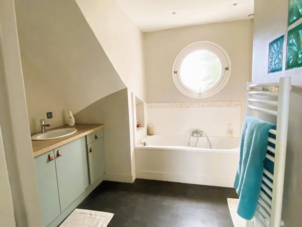 Orgeval (78630) La maison des Glycines