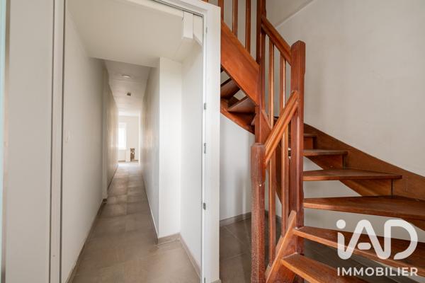 Immeuble à vendre 133,4 m² Les Mazures