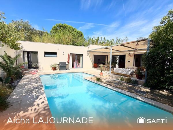Maison comptemporaine de plain pied, 3 Ch, piscine