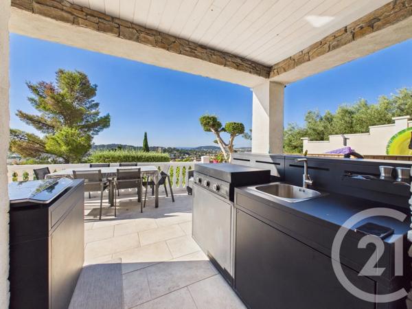 Maison à vendre  5 pièces - 120,65 m 2   LA GARDE  - 83
