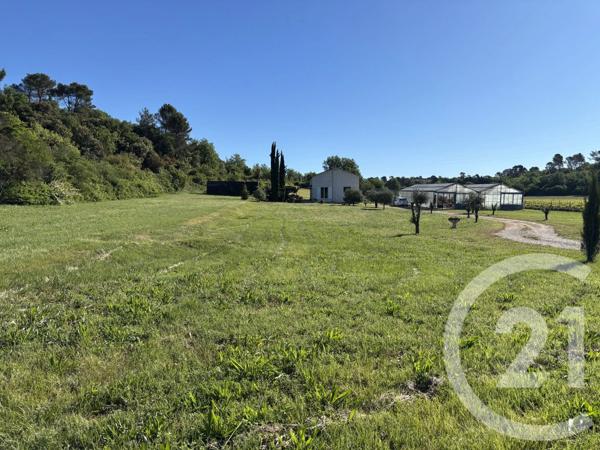 Maison à vendre  4 pièces - 126,45 m 2   ST MAXIMIN LA STE BAUME  - 83