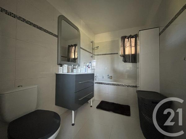 Maison à vendre  4 pièces - 126,45 m 2   ST MAXIMIN LA STE BAUME  - 83