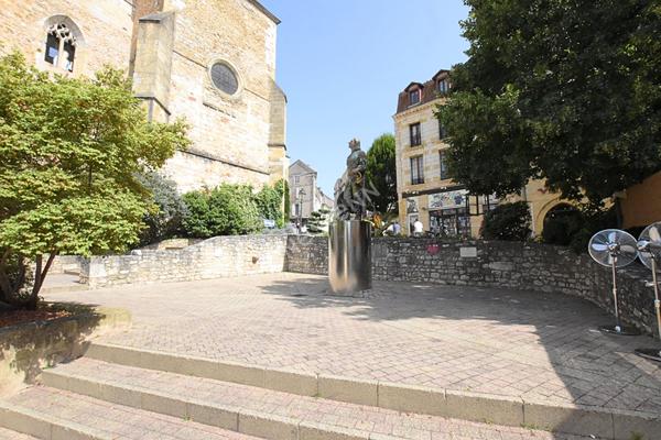 Immeuble Mixte d'Habitation et de Commerce ! Coeur du Vieux Bergerac !