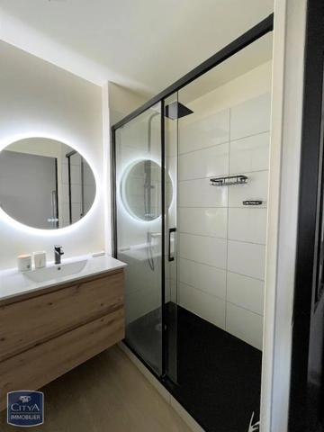 Appartement à louer 3 pièces 61.99m² Limoges (87000)