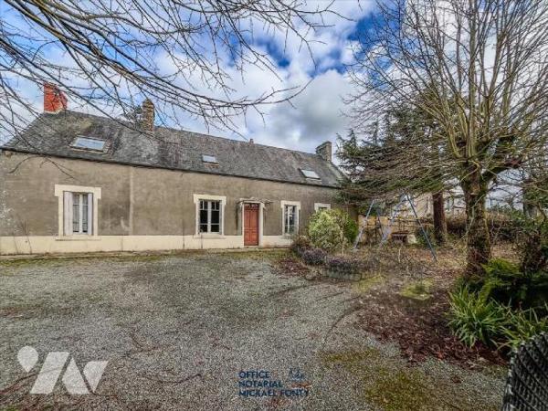 Située dans les Hauteurs d'Agon-Coutainville, à quelques pas du bourg et des commerces, cette m...