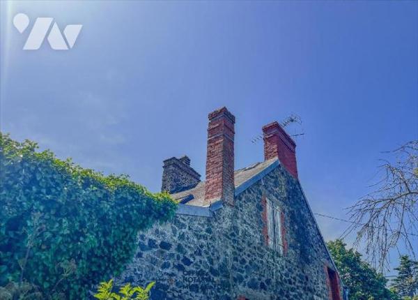 Située dans les Hauteurs d'Agon-Coutainville, à quelques pas du bourg et des commerces, cette m...