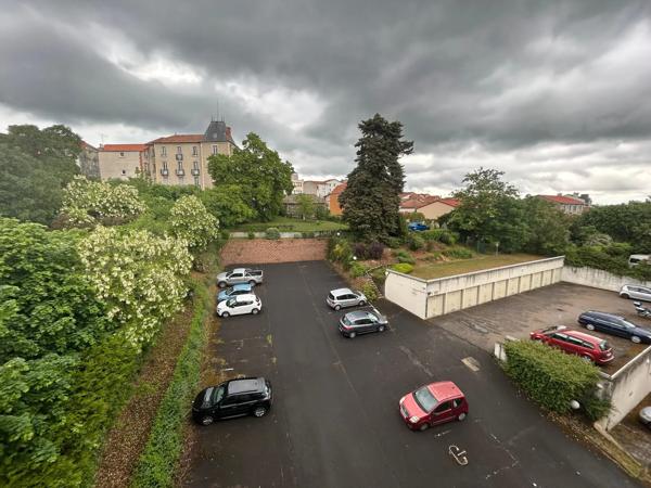 Appartement à vendre 2 pièces 42.3m² Châtel-Guyon (63140)