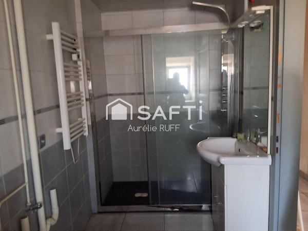 Maison disposant d'un terrain sans vis-à-vis dans un petit village calme