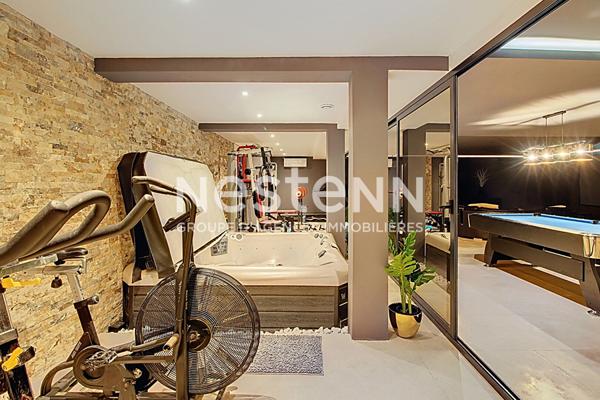 LORGUES - Villa contemporaine d exception avec prestations haut de gamme