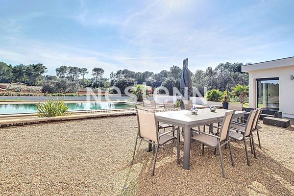 LORGUES - Villa contemporaine d exception avec prestations haut de gamme