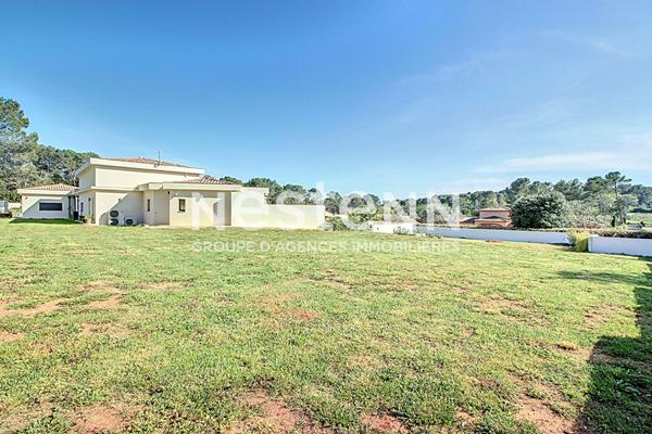 LORGUES - Villa contemporaine d exception avec prestations haut de gamme