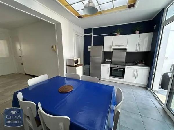 Appartement à louer 2 pièces 45.68m² Loos (59120)