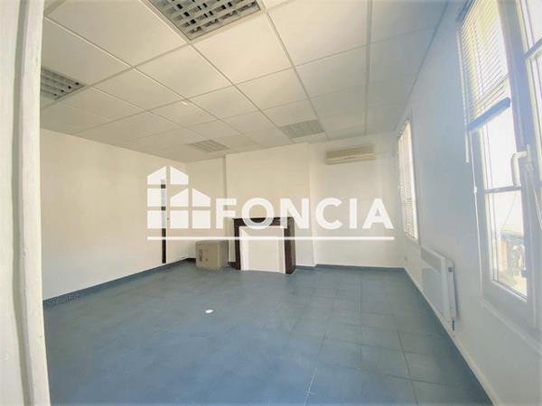 Location Appartement 2 pièces 98.7 m² - BP 45 Marseille 13006