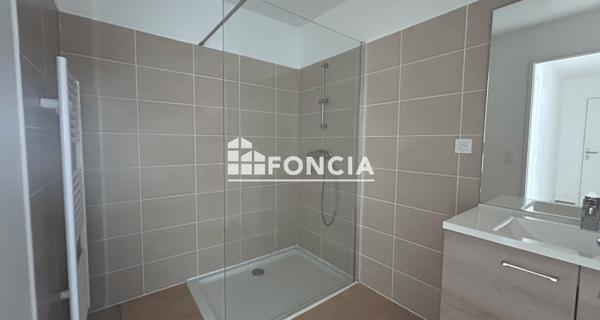 Location Appartement 3 pièces 64.6 m² - Clermont-ferrand 63000