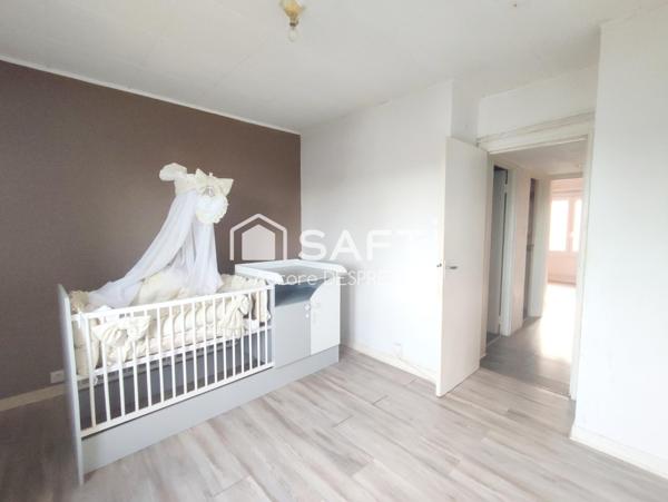 Appartement T3 – 65 m² – Possibilité 3 chambres – 1er étage