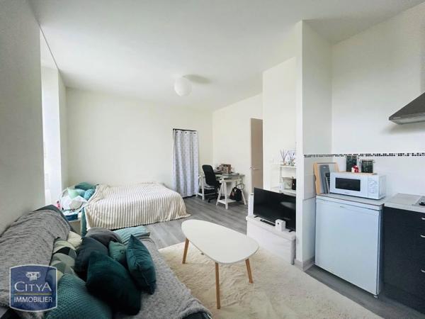 Appartement à louer 1 pièce 38.32m² Saint-Brieuc (22000)