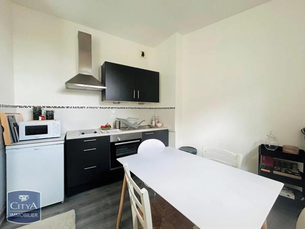 Appartement à louer 1 pièce 38.32m² Saint-Brieuc (22000)