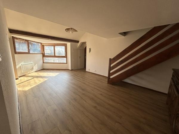 Appartement à louer 690 € CC BAGNERES DE BIGORRE 4 p 73 m² DPE D