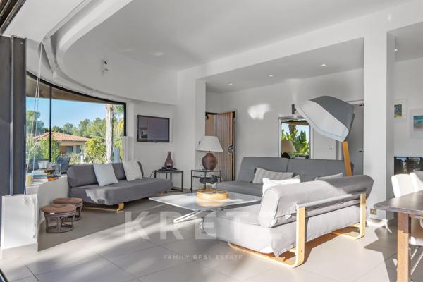 Port d’Alon – Villa d’architecte, 7 suites, vue mer