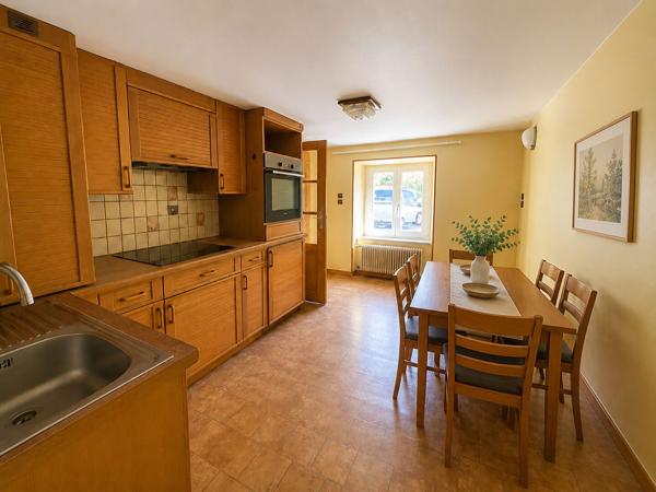 Maison à vendre à Brunstatt - 5 pièces, au calme - terrasse et jardinet - cave