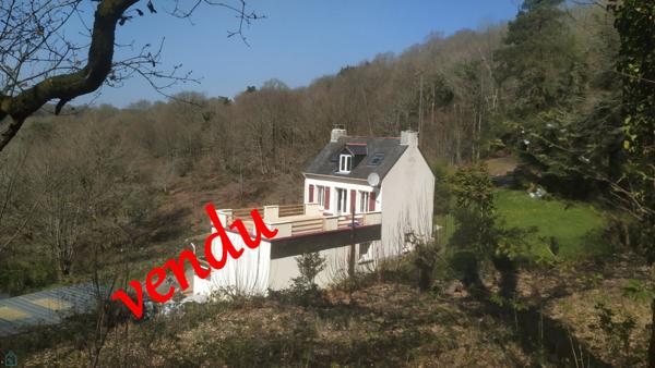 Maison de charme avec prairies et bois