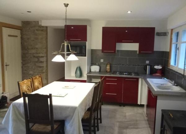 Maison de charme avec prairies et bois