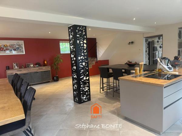 Ferme rénovée : développement projet touristique.