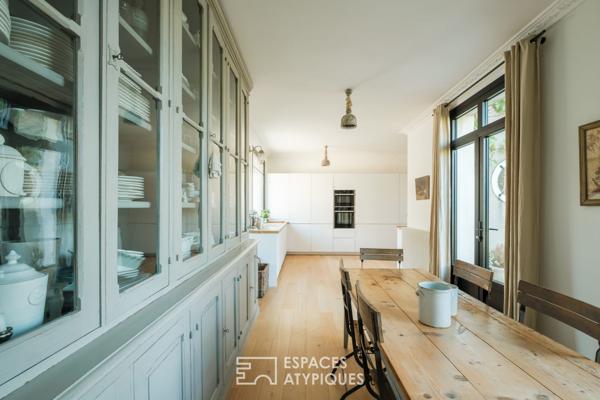 Elégante demeure bourgeoise aux sublimes prestations et son parc arboré