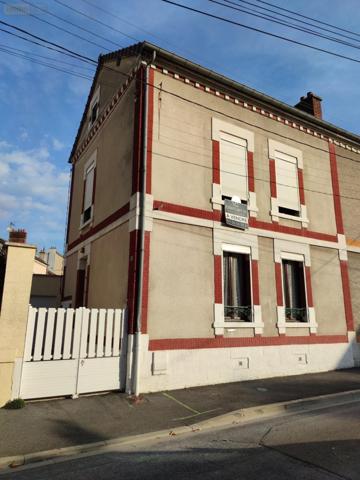Maison individuelle à vendre à Magenta dans la Marne (51530), ref : M1   
église