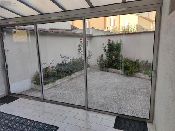 Maison individuelle à vendre à Magenta dans la Marne (51530), ref : M1   
église