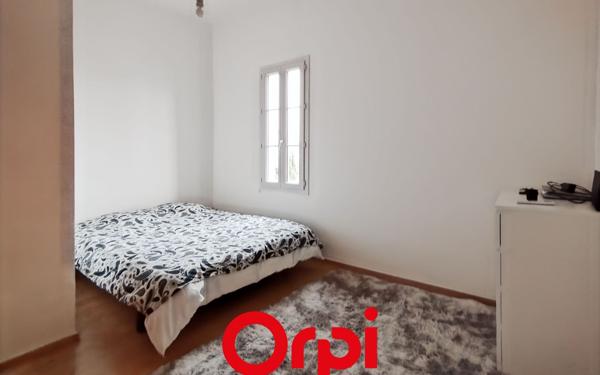 Appartement à vendre    2 pièces • 79 m2 Bandol