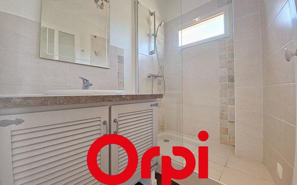 Appartement à vendre    2 pièces • 79 m2 Bandol