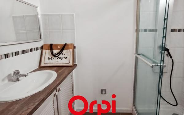 Appartement à vendre    2 pièces • 79 m2 Bandol