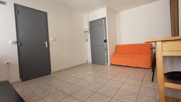 Narbonne (11100) STUDIO meublé centre-ville