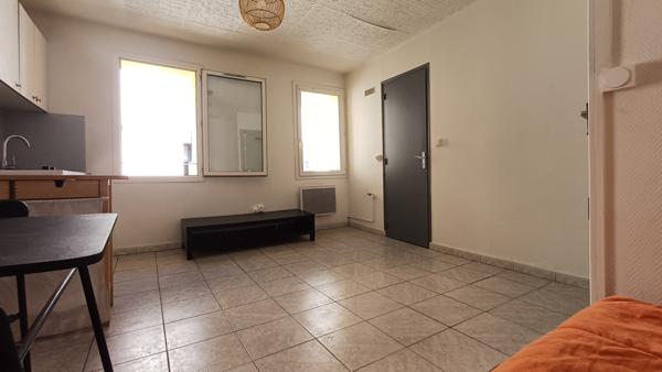 Narbonne (11100) STUDIO meublé centre-ville