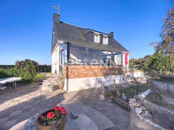 A vendre maison Noyal-Muzillac, maison sur sous-sol complet + dépendances sur 1555 m² terrain