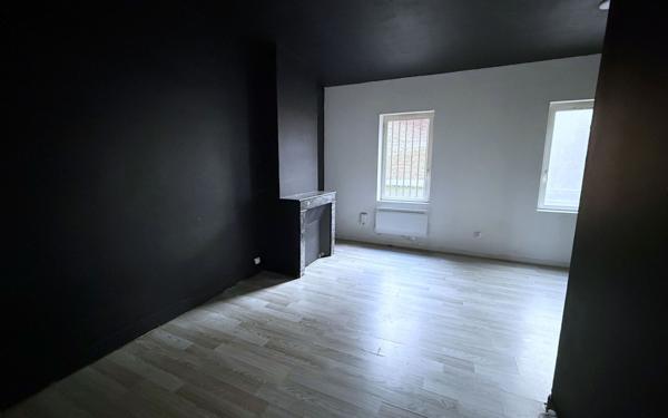 Appartement à louer    3 pièces •  La Fère