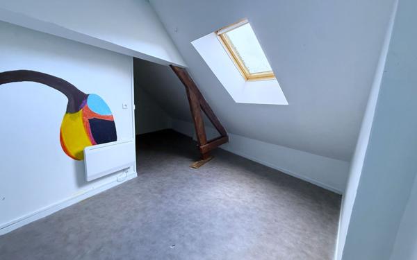 Appartement à louer    3 pièces •  La Fère