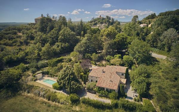 Maison à vendre    5 pièces • 162,80 m2 Forcalquier