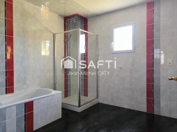 Maison de 136 m² sur 2857 m² de jardin