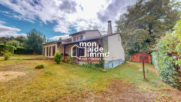 Belle maison T5 de 140m² avec garage attenant, au calme sur 790m² de terrain