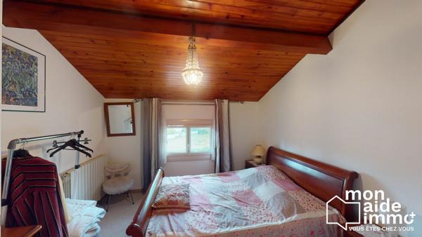 Belle maison T5 de 140m² avec garage attenant, au calme sur 790m² de terrain