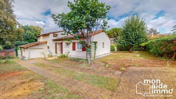 Belle maison T5 de 140m² avec garage attenant, au calme sur 790m² de terrain
