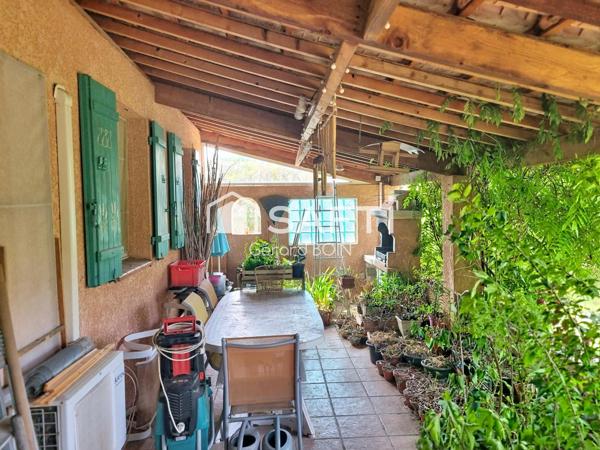BAISSE DE PRIX - maison de plain pied avec 2 gîtes et piscine