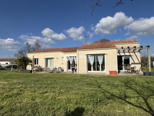 Maison 6 pièces en village - A louer - Vallet