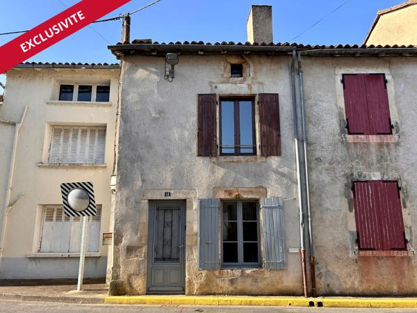 Maison de centre-bourg à Civray