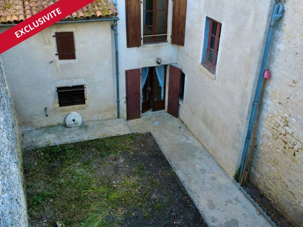 Maison de centre-bourg à Civray
