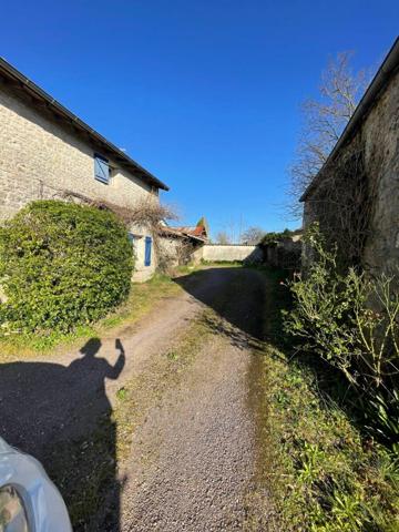 Maison à vendre    4 pièces •  Cherveux